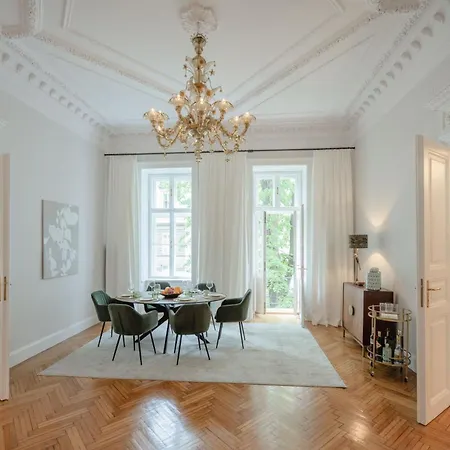 Roosevelt Stadthaus Apartment
