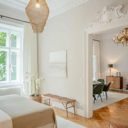 Roosevelt Stadthaus Vienna