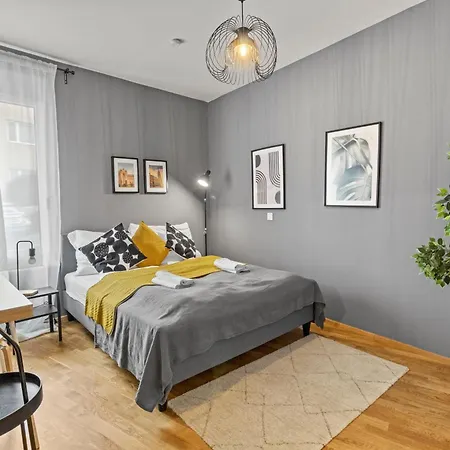 Apartment Paid Parking - 1 Minute To Public Transport - 3 Min To Supermarket And Pharmacy *