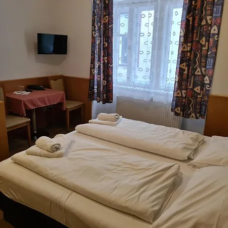 Pension Ani-Falstaff 3*