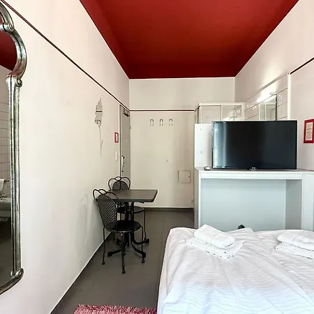 Hotel Odeon 2*