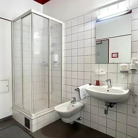 Odeon Hotel 2*