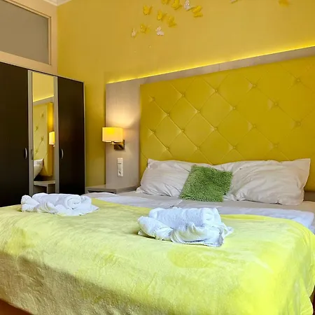 Hotel Odeon 2*