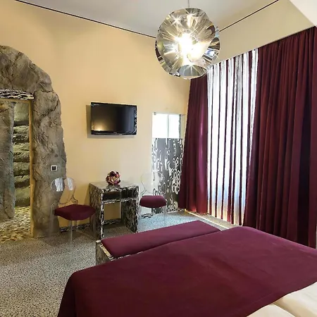 Hotel Urania Wenen