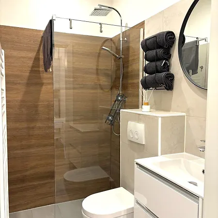 Apartment Traumhafte Fuer 2, Walk In Dusche, Extra Kueche, Nespresso, Zentral