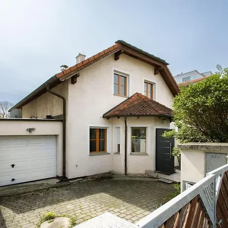 4-bedroom House & Large Garden * Vienna