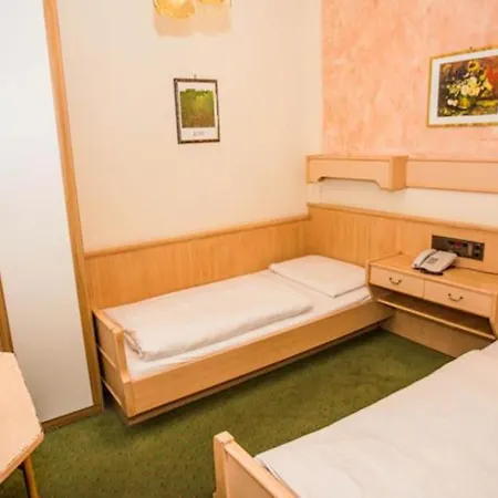 Hotel Hadrigan