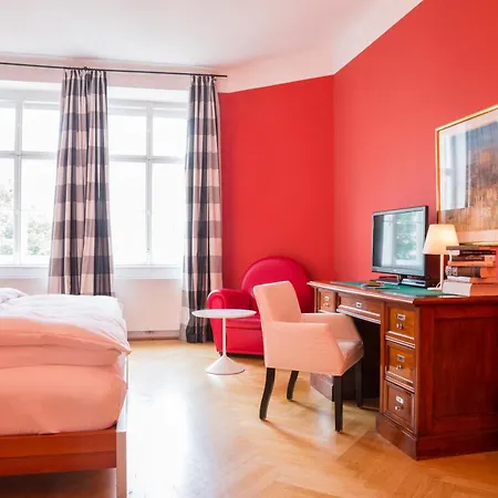 Hotel Small Luxury Altstadt 4*