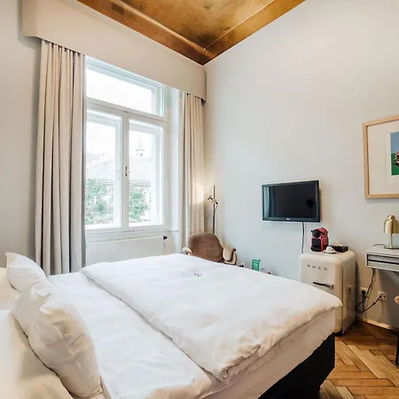 Small Luxury Altstadt 4* Wenen
