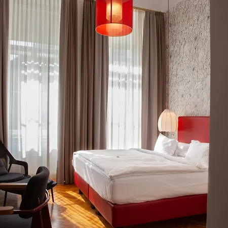 Small Luxury Altstadt 4* Wenen