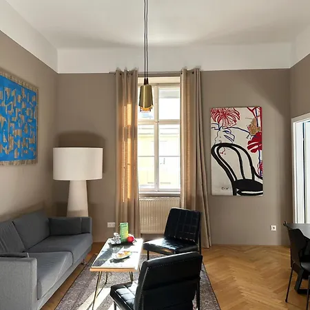Hotel Small Luxury Altstadt Wenen