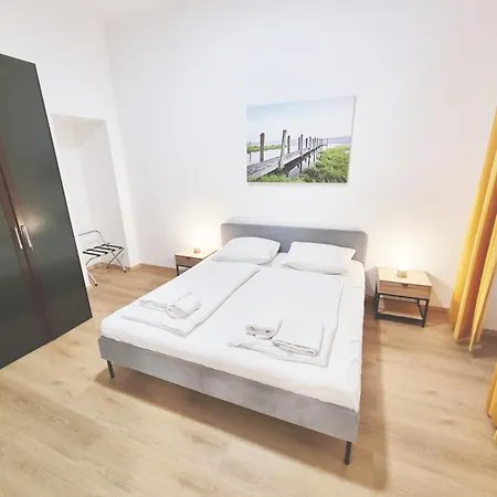 Apartament Gal *