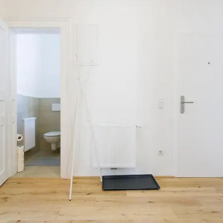 4ty3 - Stadtpark Is Calling Apartment