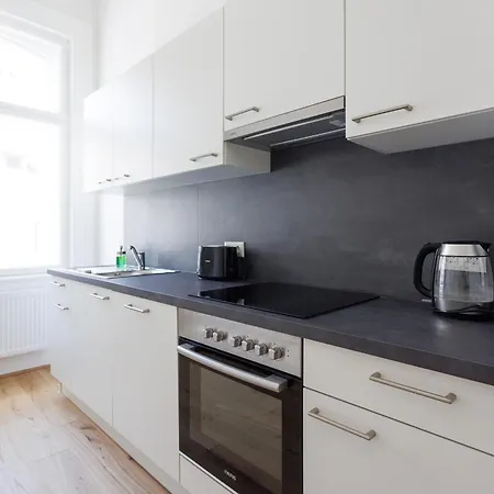 Apartment 4ty3 - Stadtpark Is Calling