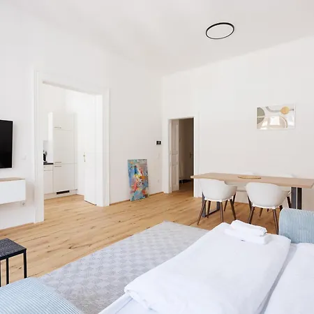 4ty3 - Stadtpark Is Calling Apartment *