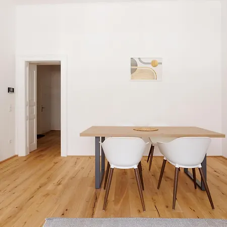 Apartment 4ty3 - Stadtpark Is Calling Vienna