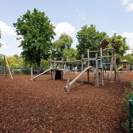 Apartment 4ty3 - Stadtpark Is Calling *