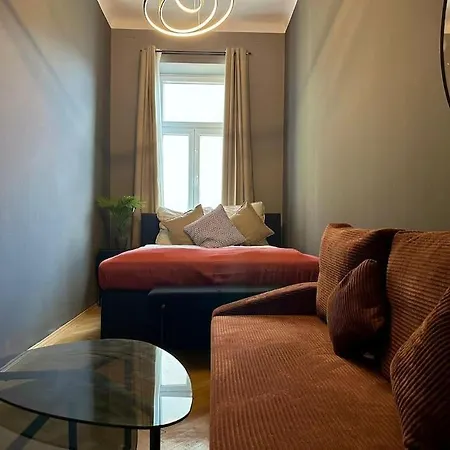 Spacious Living I Luxury Design *
