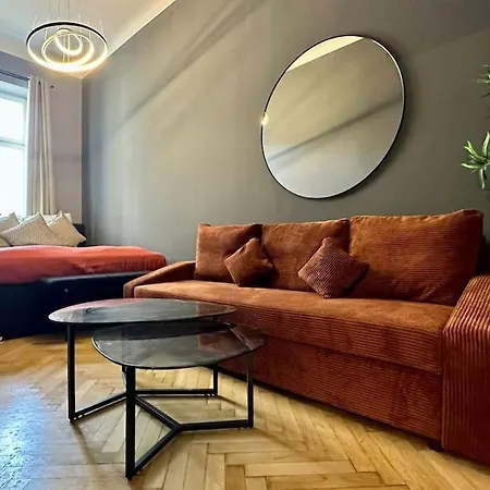 Spacious Living I Luxury Design *