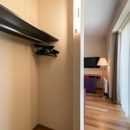 Pakat Hotel Vienna