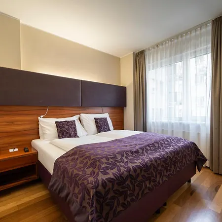 Pakat Hotel 4*