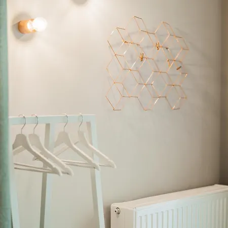 Easy Flat Living *