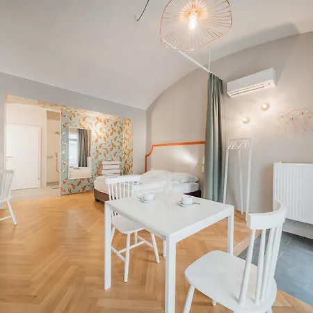 Apartment Easy Flat Living *