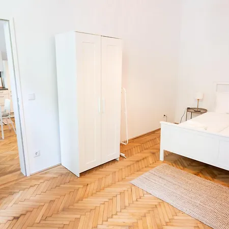 1020 Apartment *