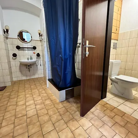 Welcoming 3br Shared Apt-near Bahnhof Meidling Apartment *