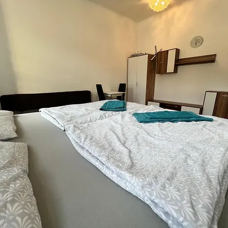 Apartment Welcoming 3br Shared Apt-near Bahnhof Meidling *