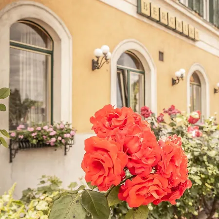 Bergwirt Schönbrunn Hotel