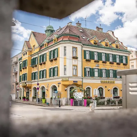 Bergwirt Schönbrunn Hotel