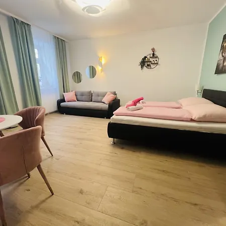 Wf-apartment Zentral, Trendig & Modern, Westbahnhof Vienna