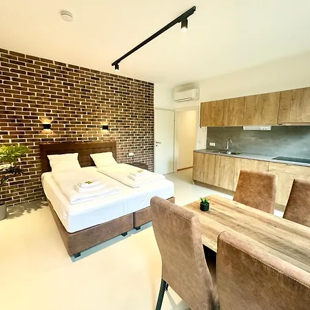 Apartamento Moebliertes Mit Terrasse *