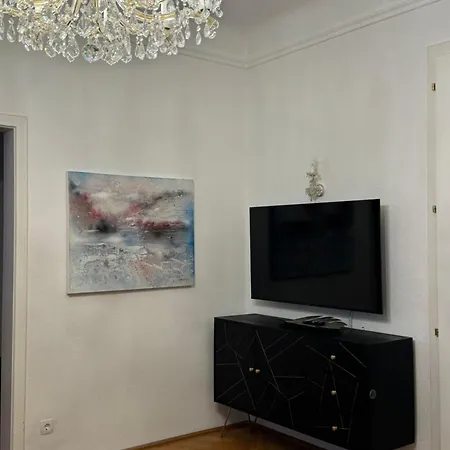 Apartment Atelier Lomani