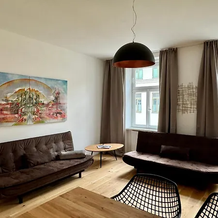 Apartment Atelier Lomani *