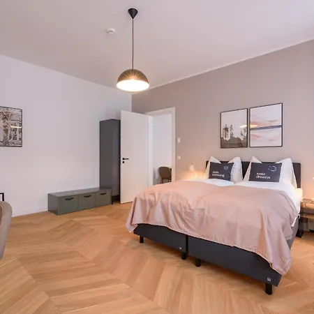 Apartment Limehome Karajangasse Vienna