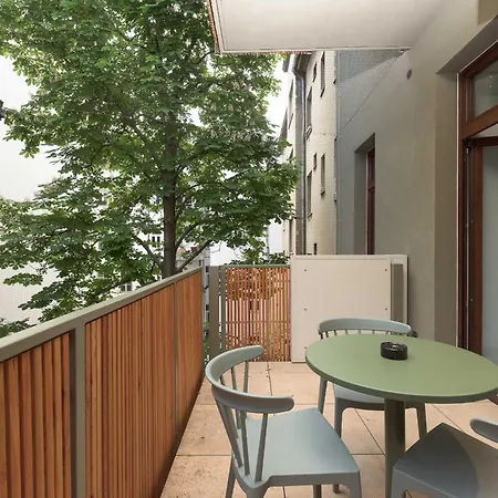 Limehome Karajangasse *