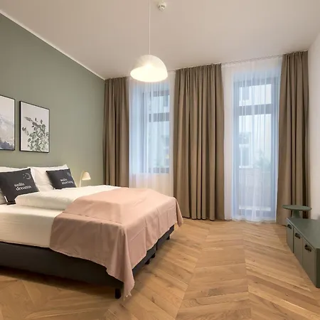 Limehome Karajangasse Apartment *