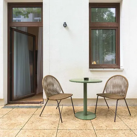 Limehome Karajangasse Apartment