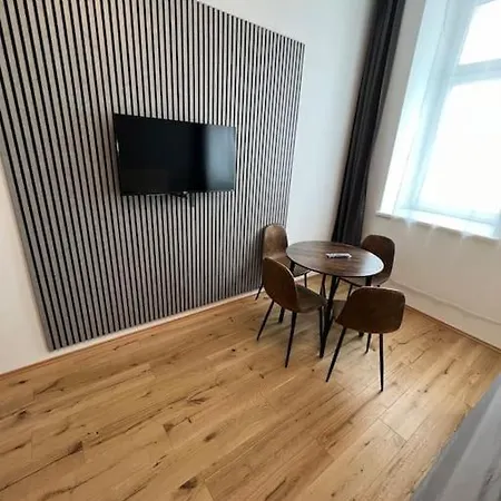 Roomsrd 2 Apartment *