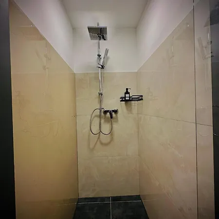 4-br Apt, Ideal For Groups, 6-min To Stadthalle Viena