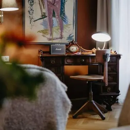 Hotel Small Luxury Altstadt Wenen
