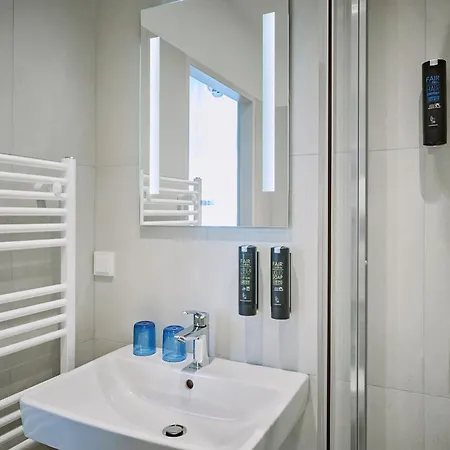 Urban Rathaus - Self Check-in Hotel