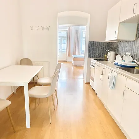 Apartment The Rose - Near Schoenbrunn Palace *