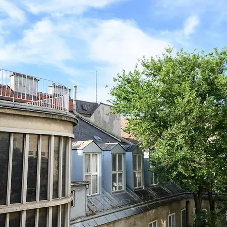 Palais Palffy Suits Viyana
