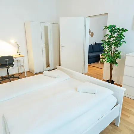 1020 Apartment