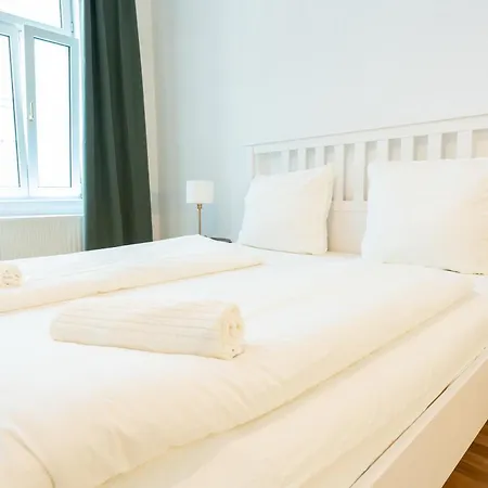 1020 Apartment *
