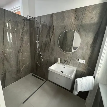 Luxurious In The Centre Of Appartement *