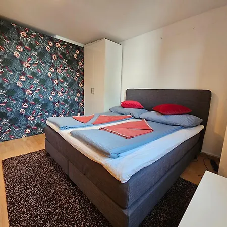 Апартаменты Yuki's Place - Un-vic, Danube And Subway Near To Downtown